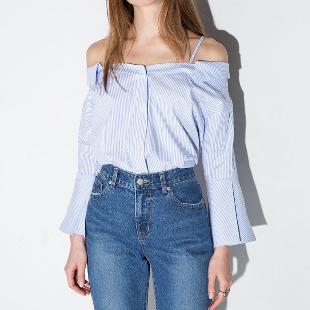 3/$25 Pixie market Off-Shoulder peplum Sleeve office siren button up pirate
